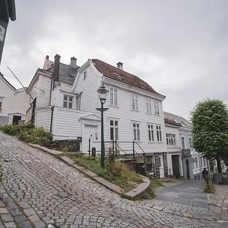 Bryggen Historic Area, Budget Apartamento *