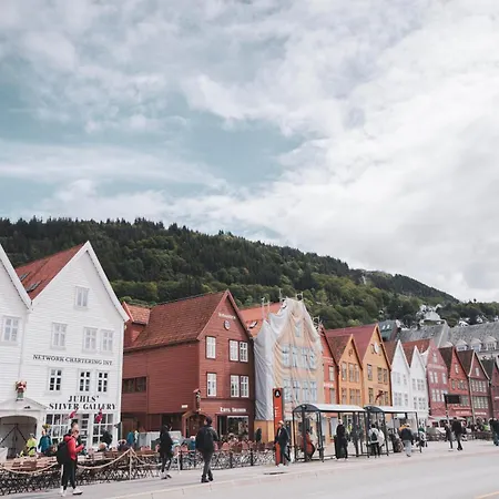 Bryggen Historic Area, Budget * 卑爾根